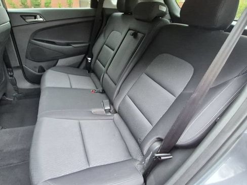 Used 2018 Hyundai Tucson Value FWD image 12