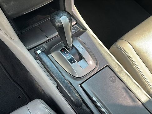 Used 2011 Honda Accord EX-L image 21