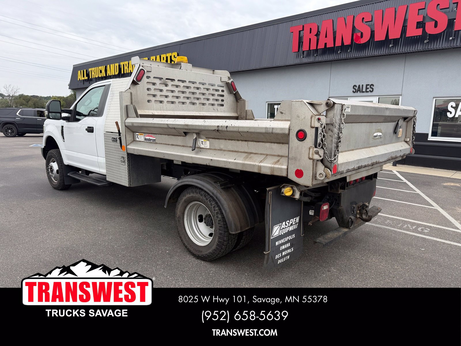 Used 2018 Ford F350 XL w/ Power Equipment Group AWD/4WD image 3