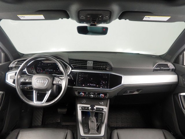 Used 2023 Audi Q3 2.0T Premium Plus w/ Premium Plus Package AWD/4WD image 3