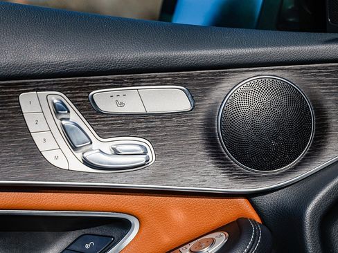 Certified 2022 Mercedes-Benz GLC 300 GLC 300 image 22