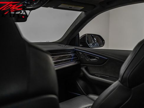 Used 2022 Audi RS Q8 image 46