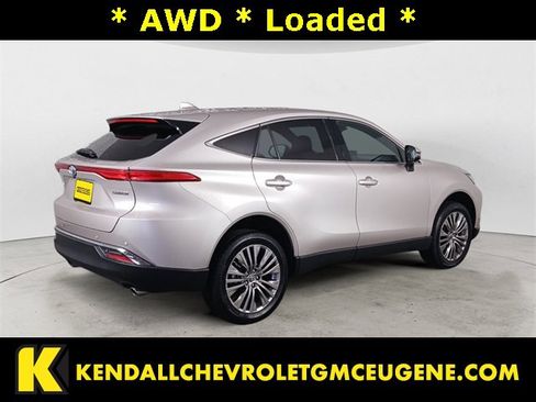 Used 2024 Toyota Venza Limited image 5