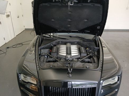Used 2018 Rolls-Royce Wraith RWD image 8