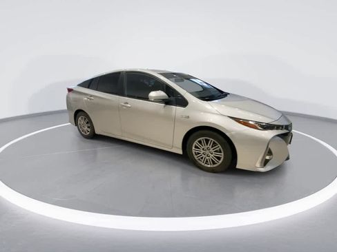 Certified 2021 Toyota Prius Prime Limited image 2
