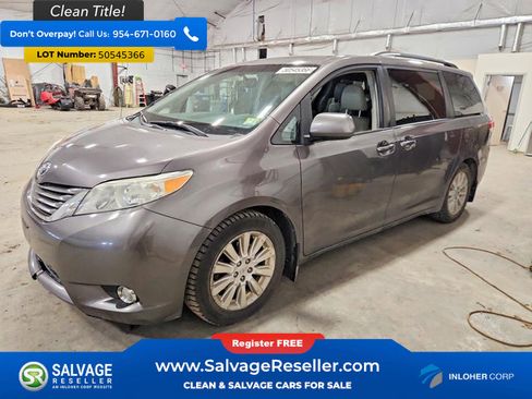 Used 2011 Toyota Sienna XLE image 1