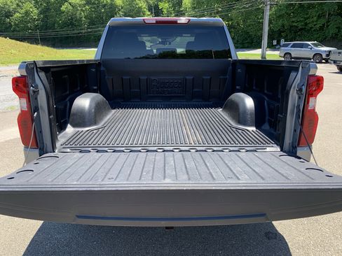 Used 2025 Chevrolet Silverado 1500 LT AWD/4WD image 45