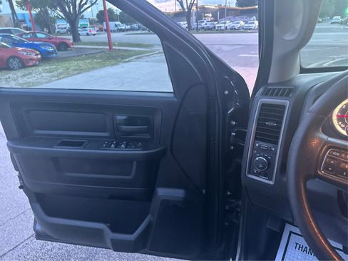 Used 2019 RAM 1500 Tradesman w/ Tradesman SXT Package RWD image 20