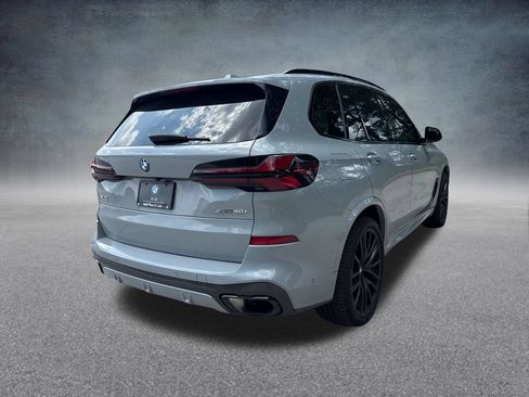 Used 2024 BMW X5 xDrive40i w/ M Sport Package AWD/4WD image 6