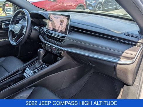 Used 2022 Jeep Compass High Altitude AWD/4WD image 33