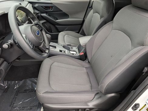 Used 2024 Subaru Crosstrek 2.0i Premium image 5