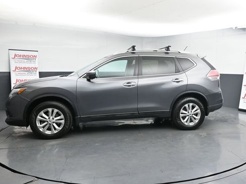 Used 2015 Nissan Rogue SV w/ SV Premium Package image 5