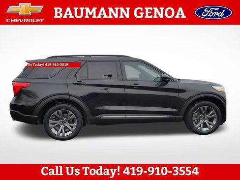 Used 2022 Ford Explorer XLT w/ Equipment Group 202A AWD/4WD image 7