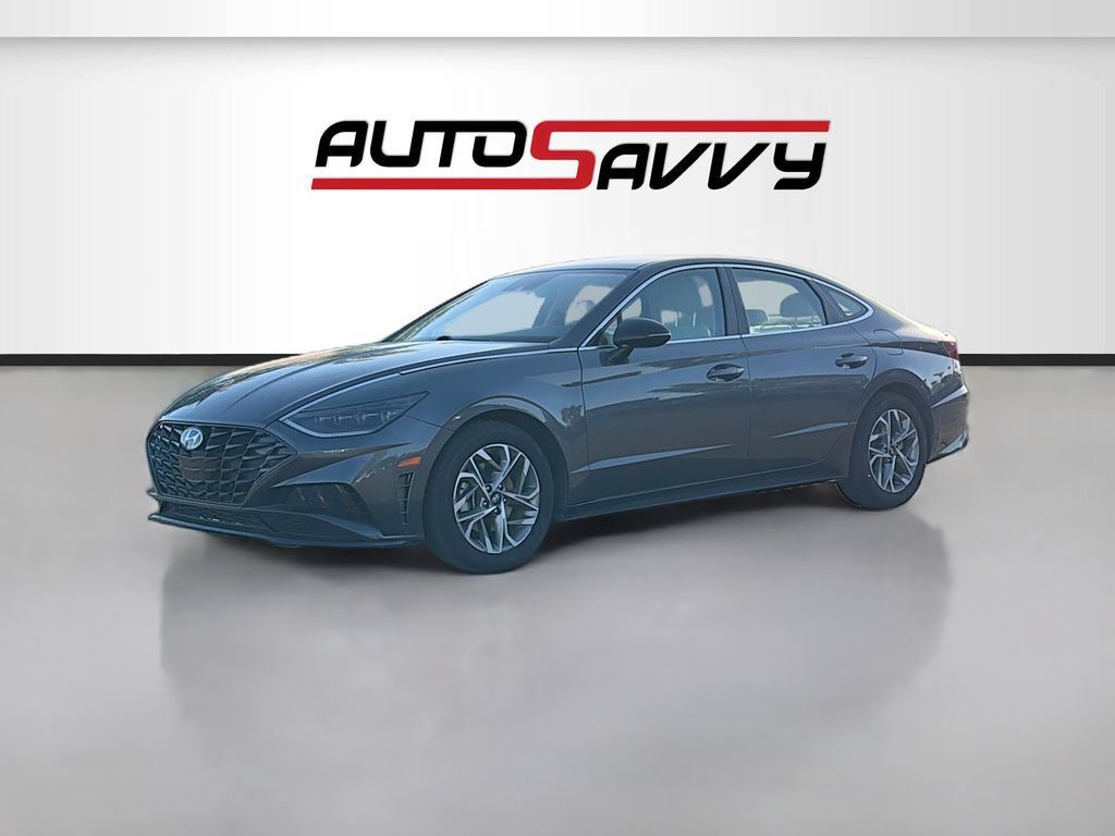 Used 2023 Hyundai Sonata SEL FWD image 3
