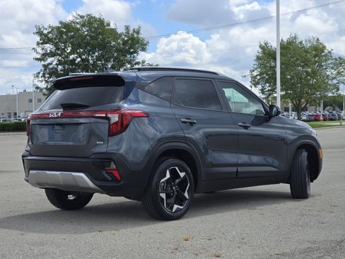 Used 2025 Kia Seltos S AWD/4WD image 19