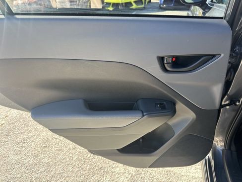 Used 2024 Subaru Crosstrek 2.0i Premium image 27