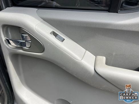 Used 2020 Nissan Frontier SV image 46