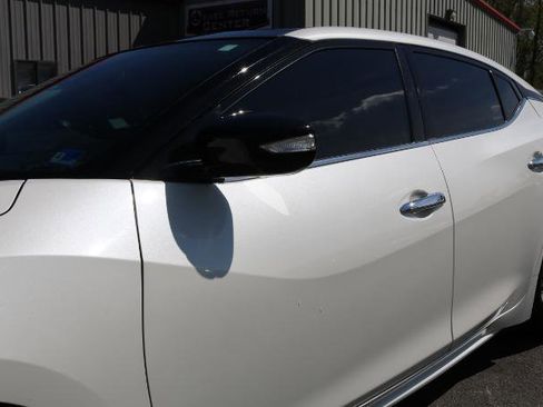 Used 2020 Nissan Maxima 3.5 SL w/ Floor Mat Group FWD image 5