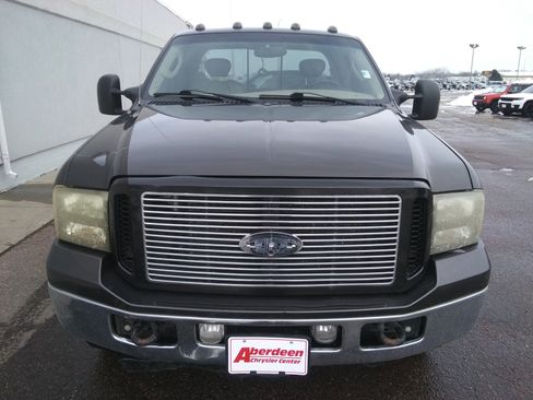 Used 2005 Ford F250 Lariat image 3