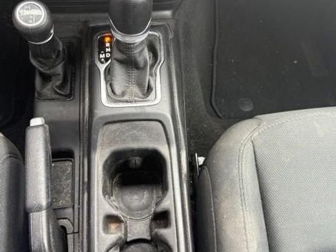 Used 2021 Jeep Gladiator Sport AWD/4WD image 31