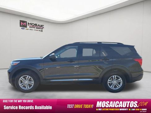 Used 2023 Ford Explorer XLT w/ Equipment Group 202A AWD/4WD image 7