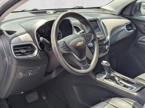 Used 2019 Chevrolet Equinox LS w/ LS Convenience Package FWD image 9