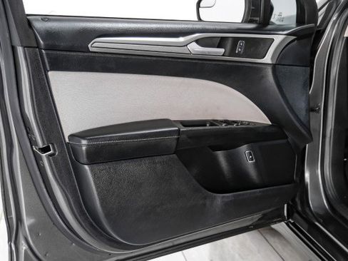 Used 2017 Ford Fusion S image 36