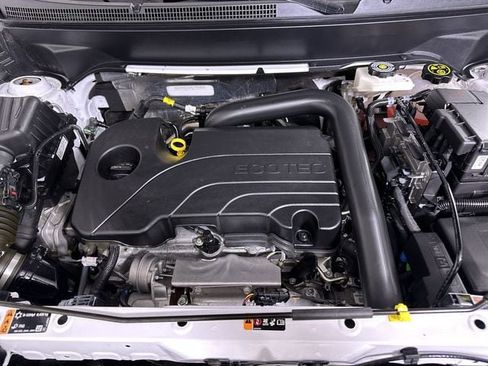 Used 2024 Chevrolet Equinox Premier image 31