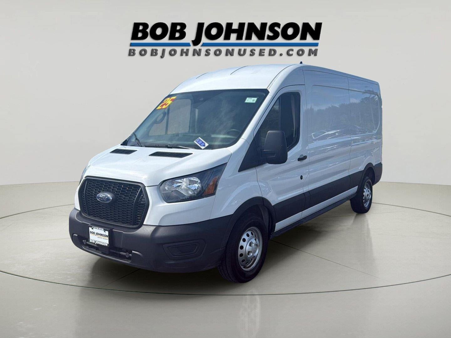 Used 2025 Ford Transit 250 148 Medium Roof Extended AWD image 3