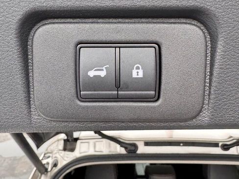 Used 2026 Nissan Rogue Platinum w/ Platinum Premium Package image 15