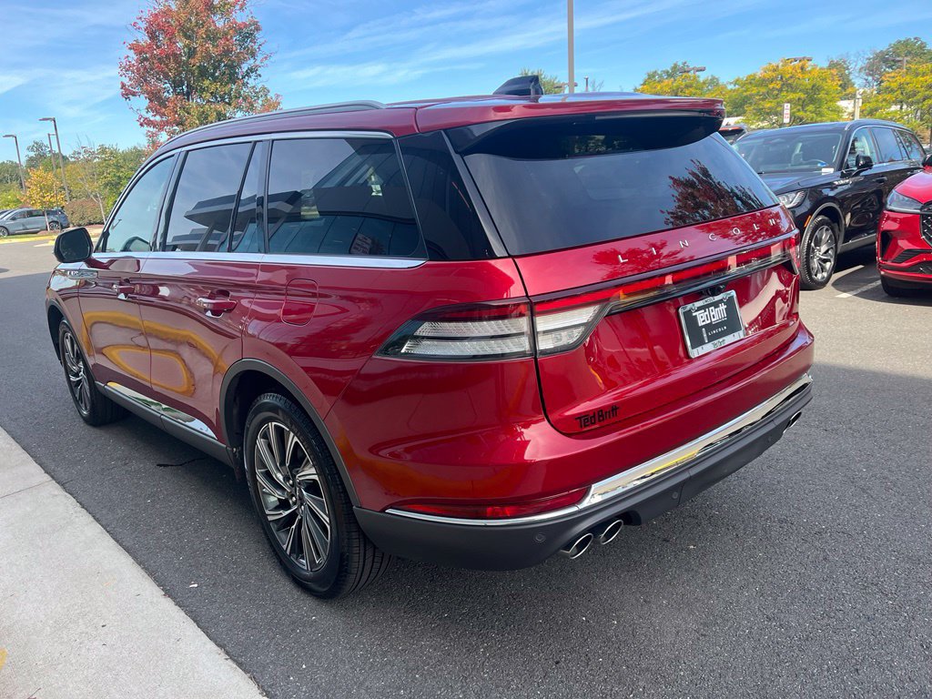 Used 2025 Lincoln Aviator AWD w/ Equipment Group 101A image 6