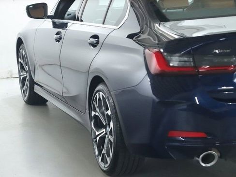 Certified 2026 BMW 330i xDrive Sedan w/ Premium Package AWD/4WD image 42