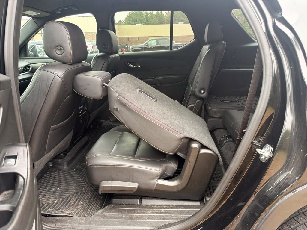 Used 2023 Chevrolet Traverse LT AWD/4WD image 11