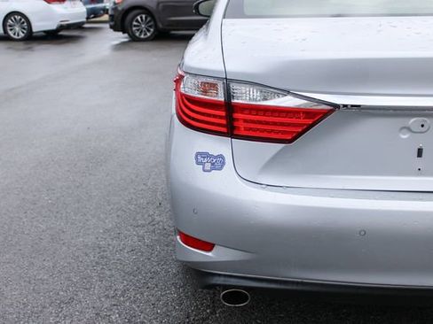 Used 2014 Lexus ES 350 w/ Ultra Luxury Package image 44