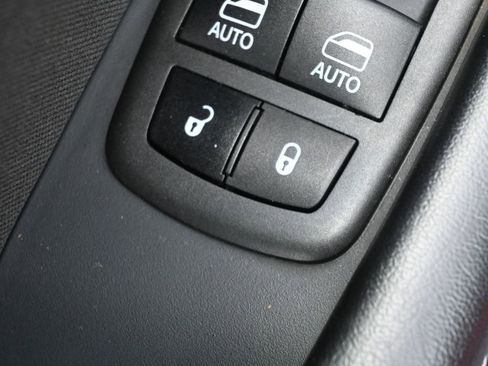 Used 2022 Dodge Challenger GT image 15