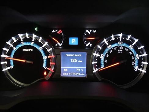 Used 2015 Toyota 4Runner SR5 Premium AWD/4WD image 17
