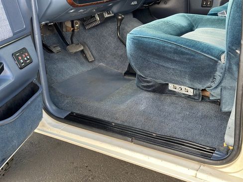 Used 1990 Ford F350 4x4 Crew Cab image 31