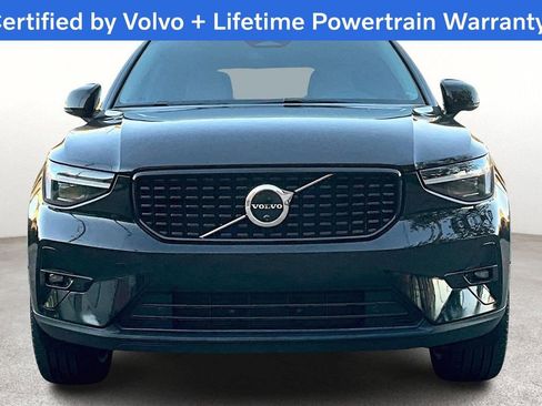 Certified 2023 Volvo XC40 B5 Ultimate w/ Protection Package Premier image 6