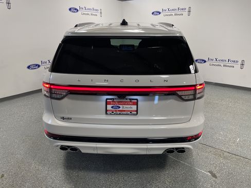 New 2025 Lincoln Aviator Reserve w/ Jet Appearance Package image 5