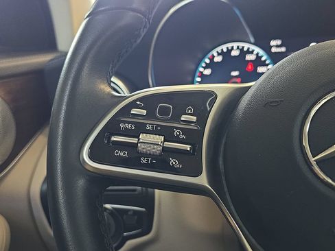 Used 2021 Mercedes-Benz GLC 300 4MATIC Coupe image 19