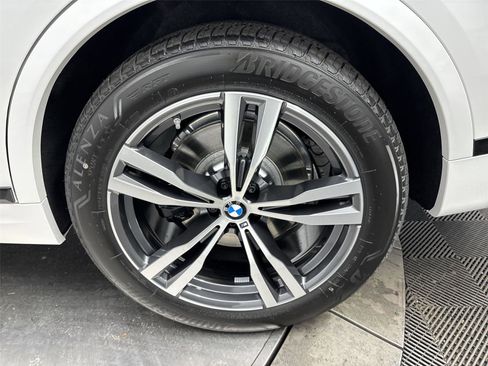 New 2026 BMW X7 xDrive40i w/ M Sport Package image 27