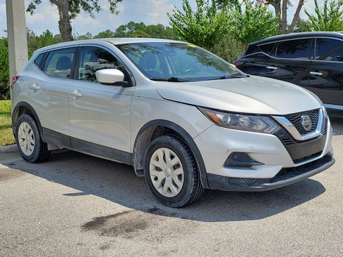 Used 2020 Nissan Rogue Sport S FWD image 2