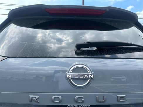 Used 2024 Nissan Rogue Platinum w/ Platinum Premium Package AWD/4WD image 14