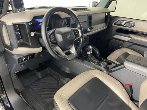 Certified 2023 Ford Bronco Wildtrak AWD/4WD image 3