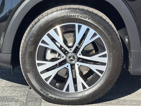 Certified 2024 Mercedes-Benz GLB 250 image 32