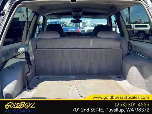Used 1999 Chevrolet Tahoe 4WD 2-Door w/ Preferred Equipment Group image 30