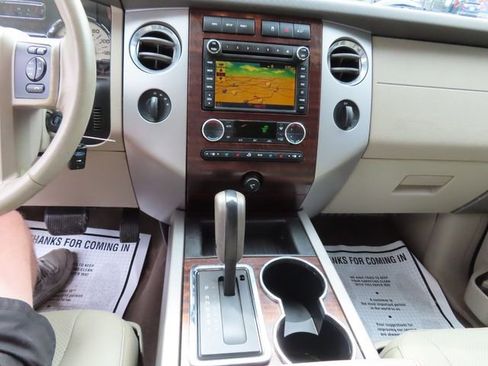 Used 2010 Ford Expedition Limited AWD/4WD image 23