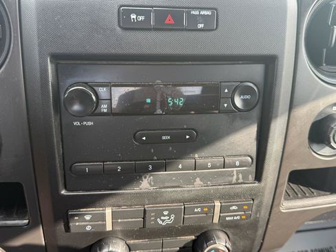 Used 2014 Ford F150 XL RWD image 23