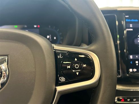 Certified 2025 Volvo XC60 B5 Plus image 13