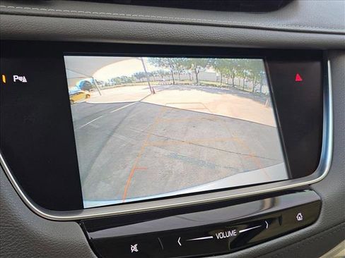 Used 2019 Cadillac XT5 Premium Luxury image 13